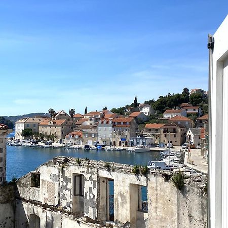 Riva Apartments Villa Thalia - Milna, Brac Milna  Extérieur photo
