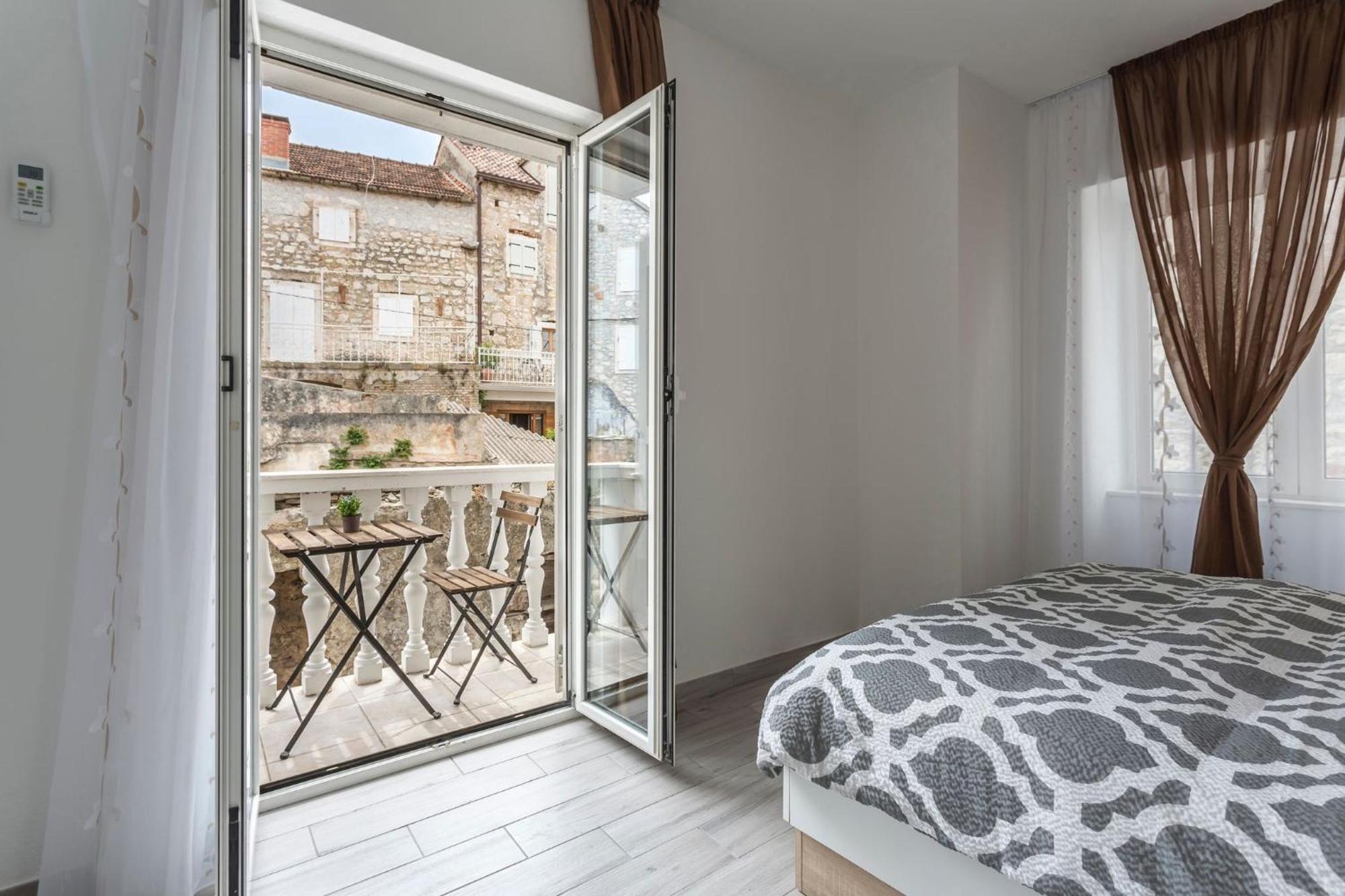 Riva Apartments Villa Thalia - Milna, Brac Milna  Extérieur photo
